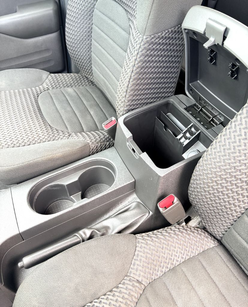 2020 Nissan Frontier SV - Photo 17