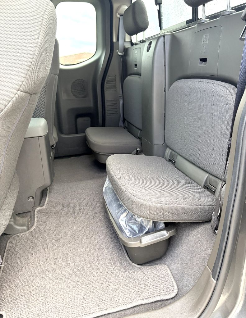 2020 Nissan Frontier SV - Photo 18