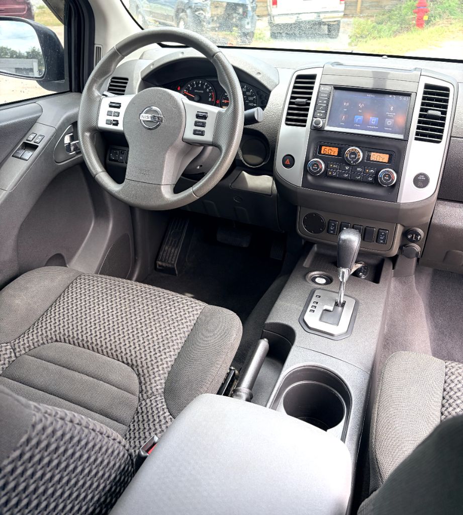 2020 Nissan Frontier SV - Photo 21