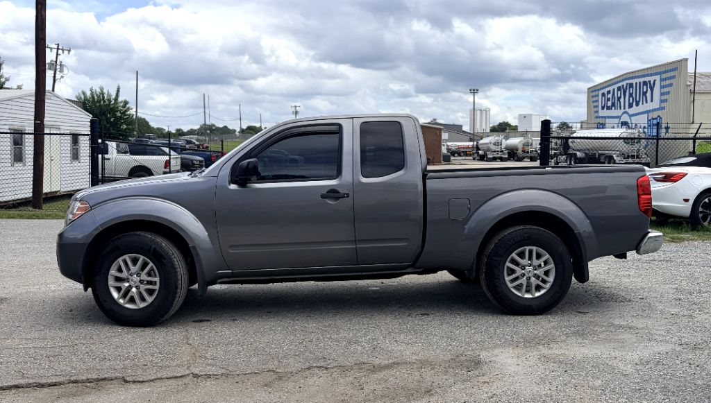 2020 Nissan Frontier SV - Photo 9
